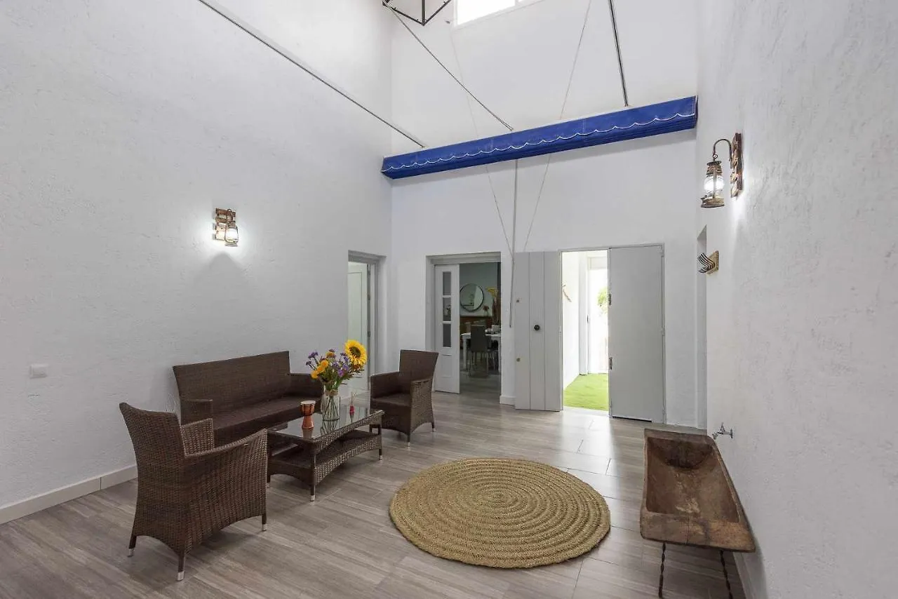 Casa Rural Dehesa De Las Yeguas La Puebla de Cazalla Holiday home