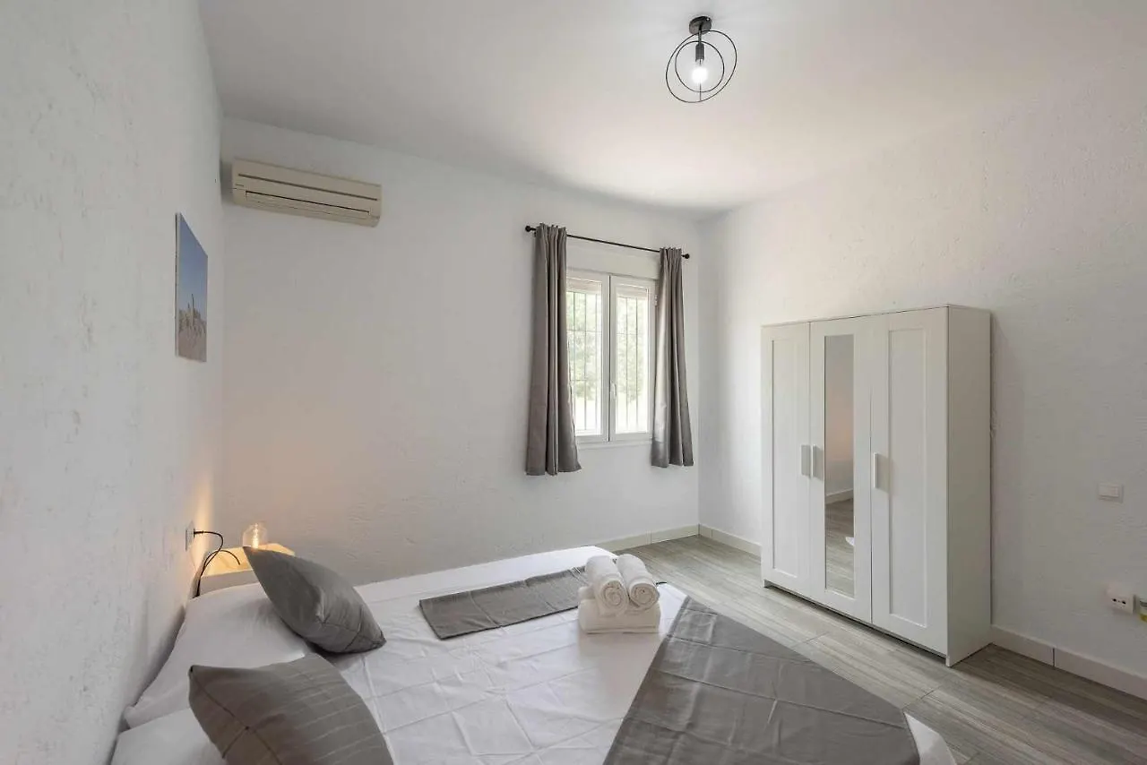 Casa Rural Dehesa De Las Yeguas La Puebla de Cazalla Holiday home