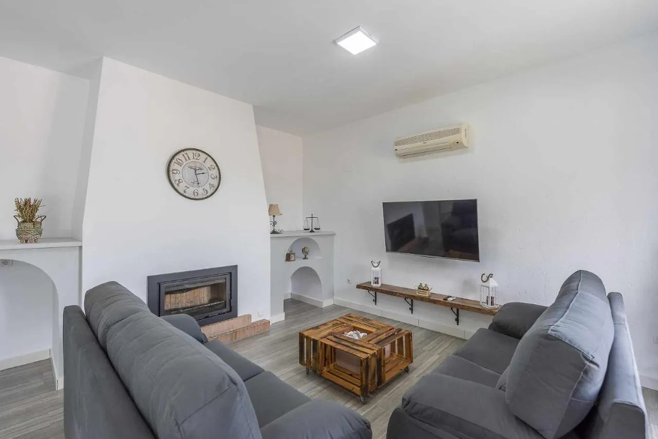 Holiday home Casa Rural Dehesa De Las Yeguas La Puebla de Cazalla